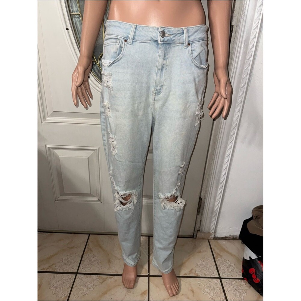 Women’s Wax Jean Light Blue Straight Leg Distressed Jeans size 9/29